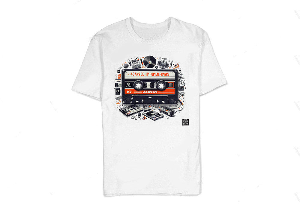 T-shirt hip-hop beatstreetwear 100% coton blanc avec imprimé graphique DTG directement sur tissu pour un style streetwear.